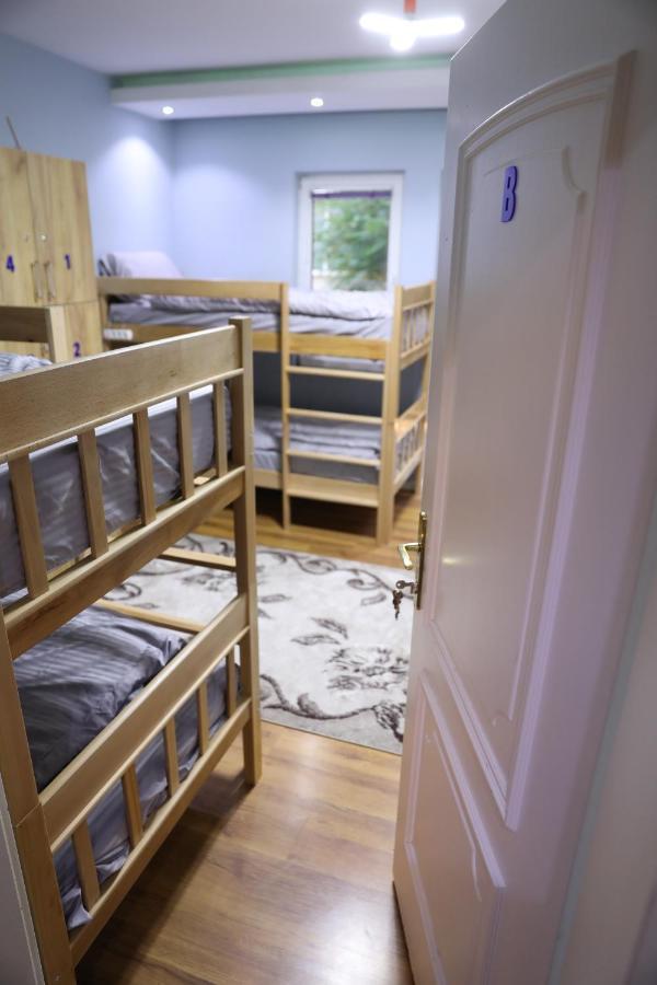 City Park Hostel Πρίστινα Εξωτερικό φωτογραφία