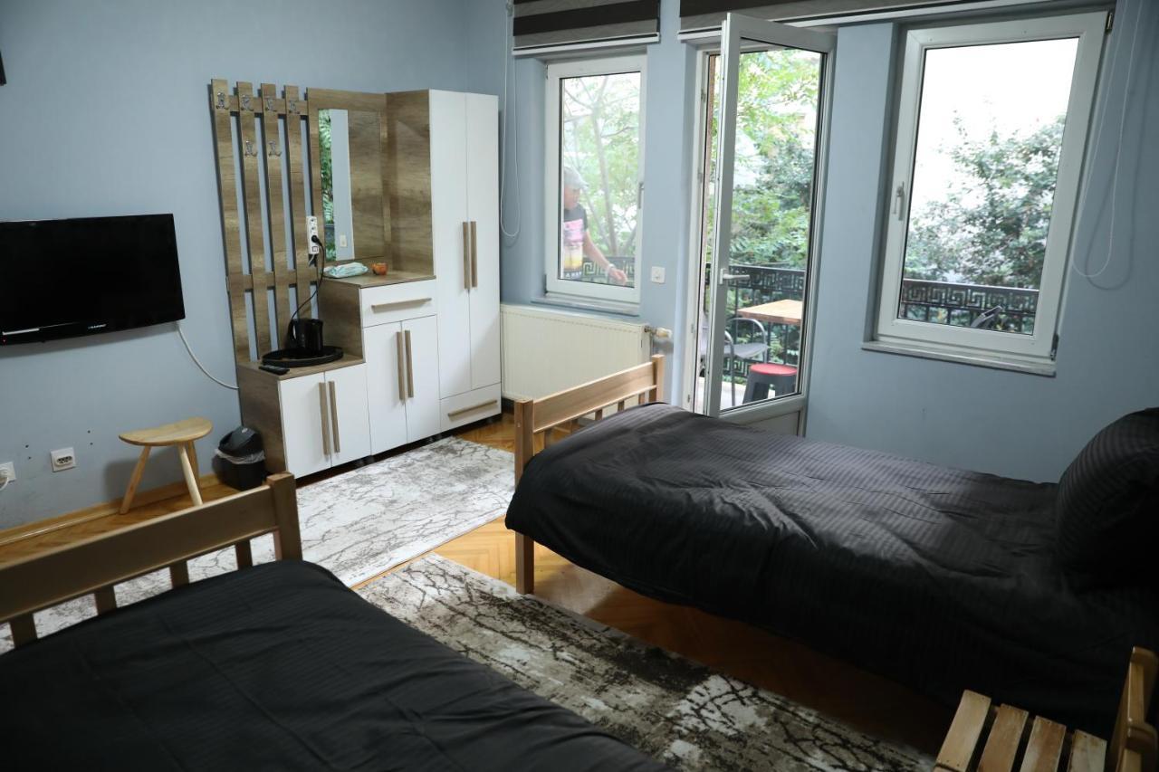 City Park Hostel Πρίστινα Εξωτερικό φωτογραφία