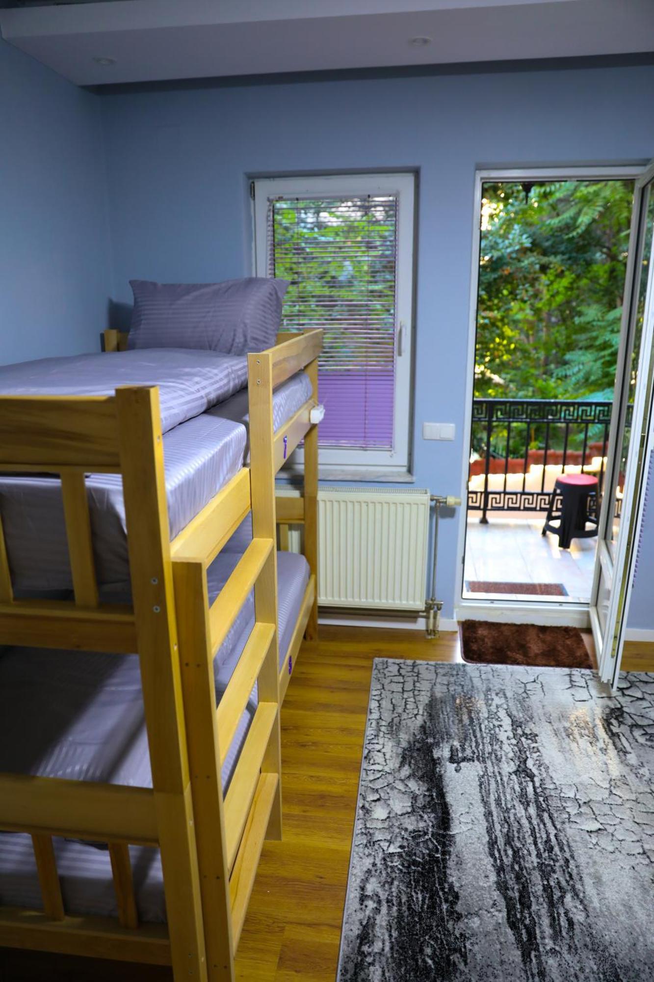 City Park Hostel Πρίστινα Εξωτερικό φωτογραφία