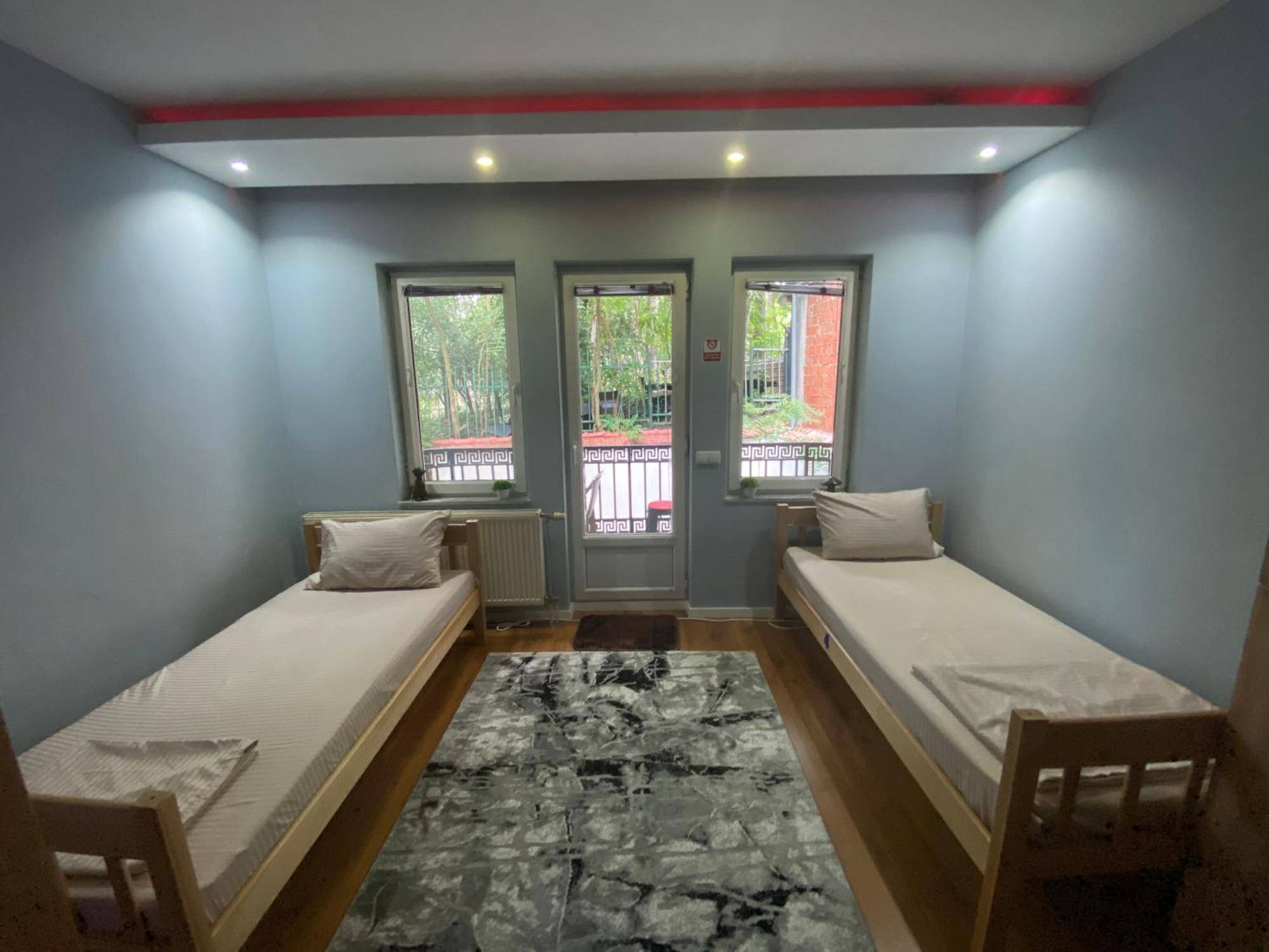 City Park Hostel Πρίστινα Εξωτερικό φωτογραφία